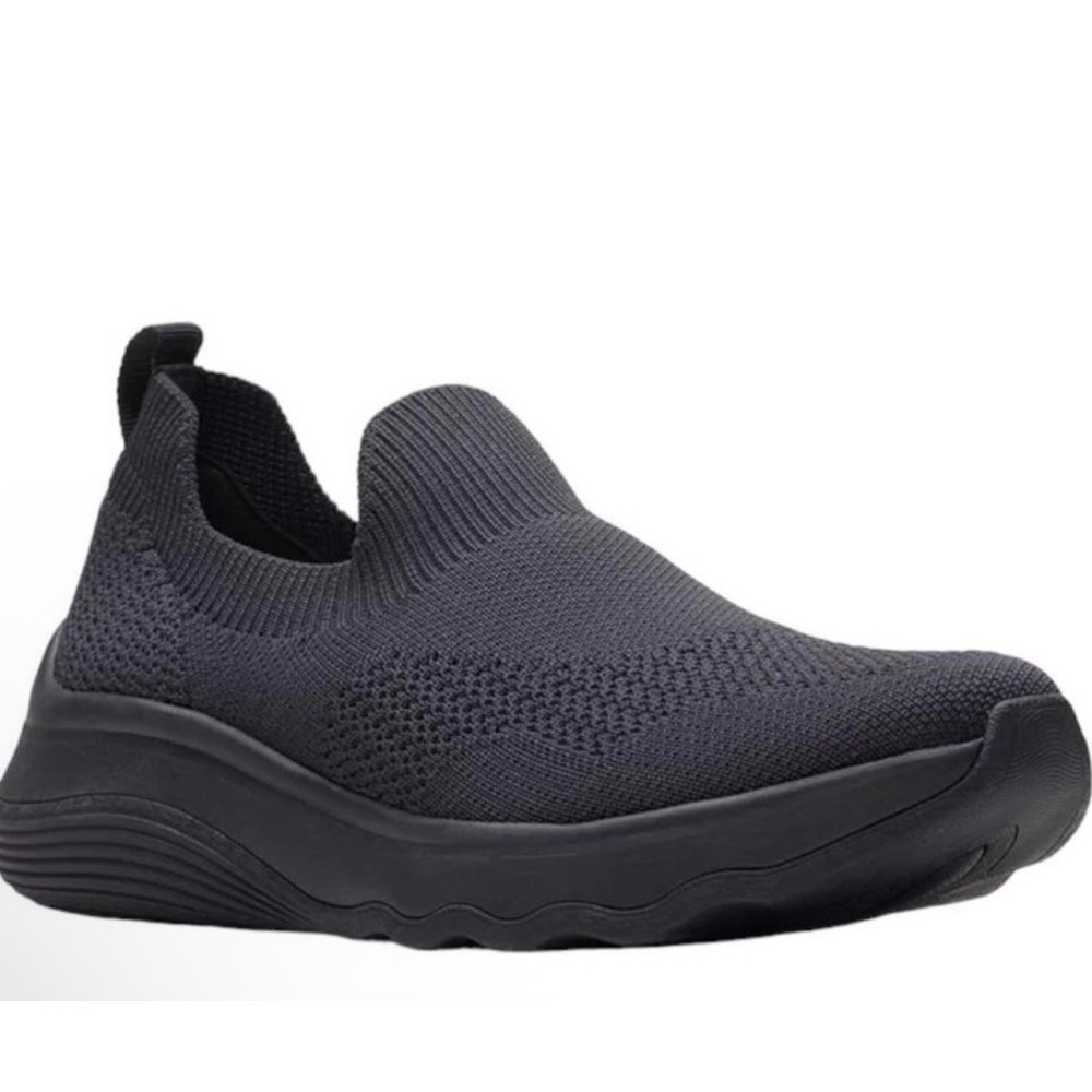 Clarks Cloudsteppers Circuit Path Womens Black Knit‎ Slip On Sneakers US 5 M NEW
